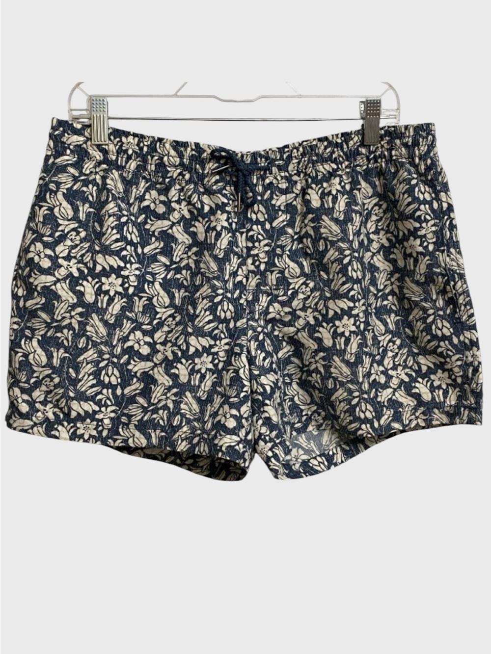 Club Monaco Floral Print Swim Trunks Men's Size M Blue Tailored Fit Preppy Beach